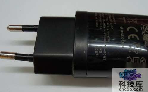 HTC手机充电时开不了机怎么办