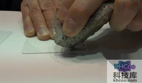 康宁大猩猩玻璃是什么？