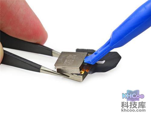 打开相机模组的外壳