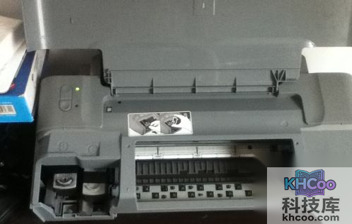如何安装打印机连供墨盒