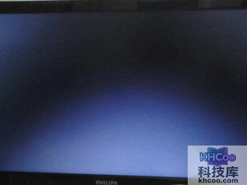 电脑启动黑屏