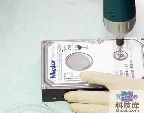 【硬盘开盘数据恢复】步骤2