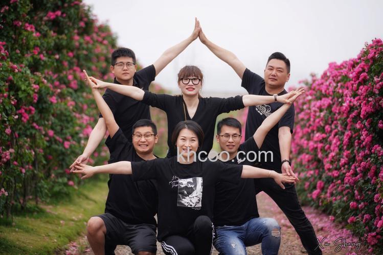 集体拍照有什么姿势