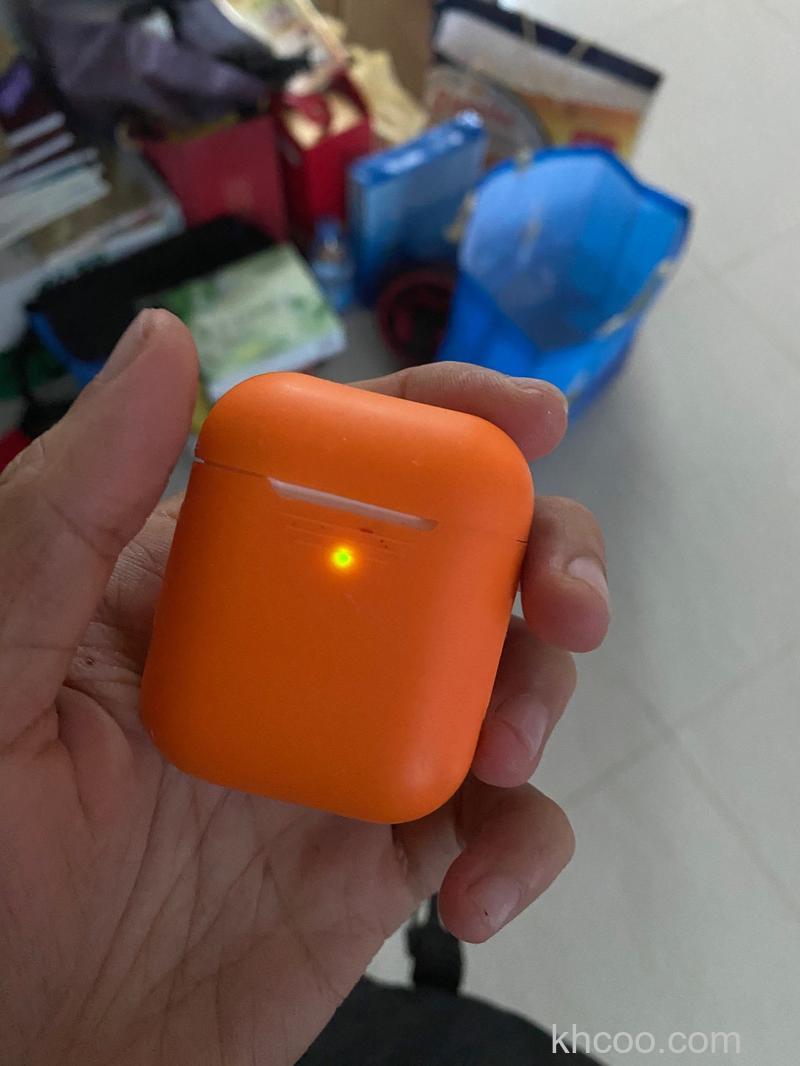 airpods充电时橙色灯一直闪烁怎么回事 airpods充电时橙色灯一直闪烁原因【详解】