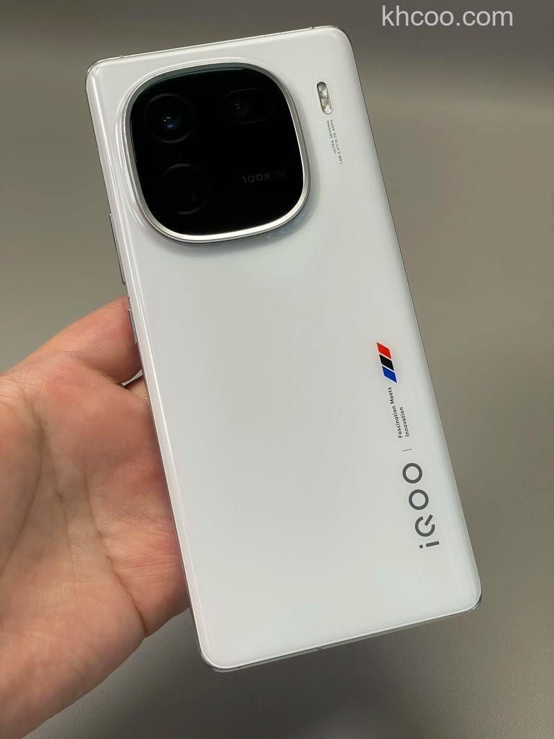 iQOO12Pro屏幕是三星的还是国产的 iQOO12Pro屏幕厂家介绍【详解】