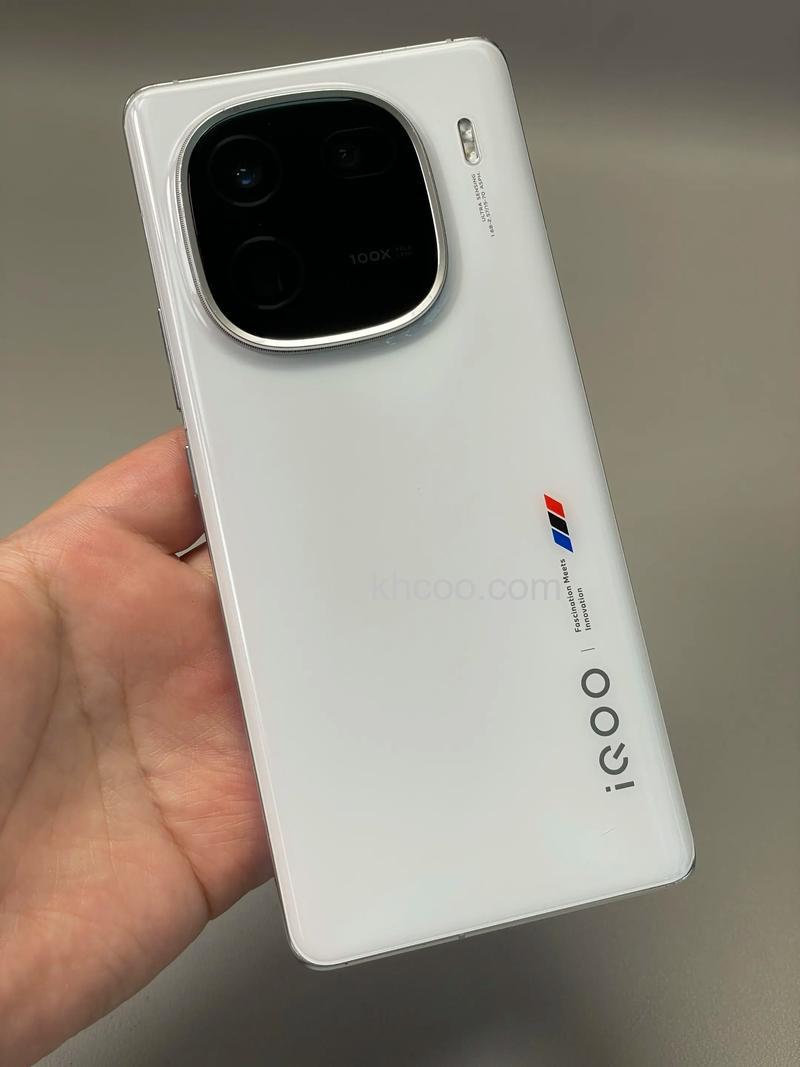 iQOO12Pro屏幕怎么样 iQOO12Pro屏幕介绍【详解】