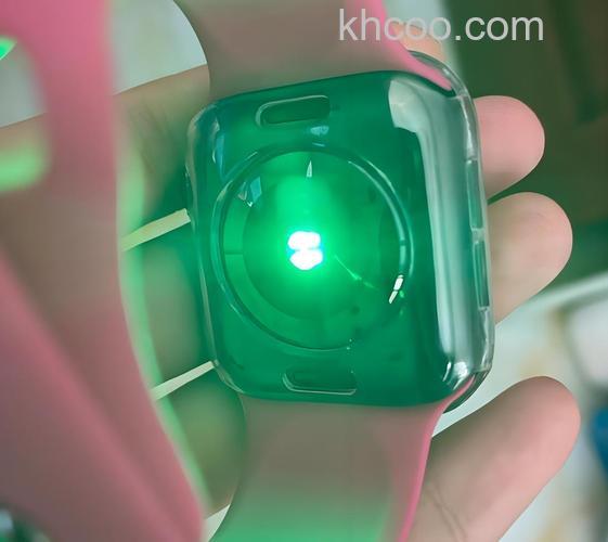 Applewatchseries6底部亮绿灯是什么意思-为什么有绿灯闪烁