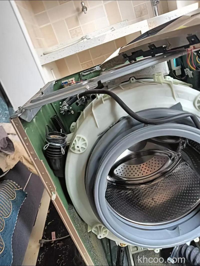 小天鹅洗衣机怎么拆卸洗衣液槽 小天鹅洗衣机拆卸洗衣液槽教程【详解】