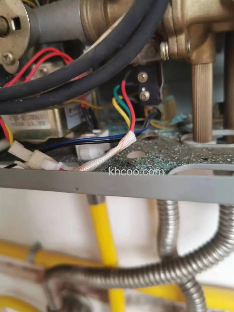 热水器微动开关铁片弹不起来维修注意事项【详解】